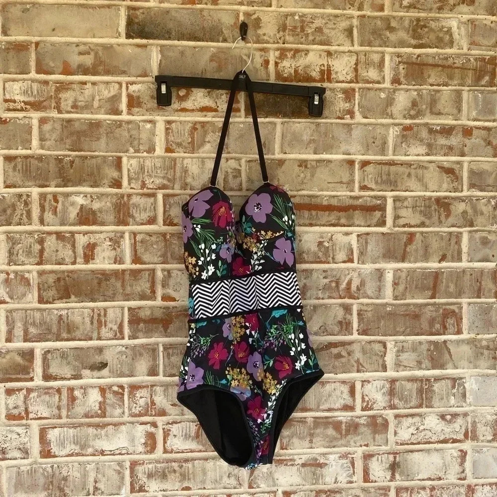 Sea Angel Floral Geometric Wave Halter‎ One Piece Swim Suit